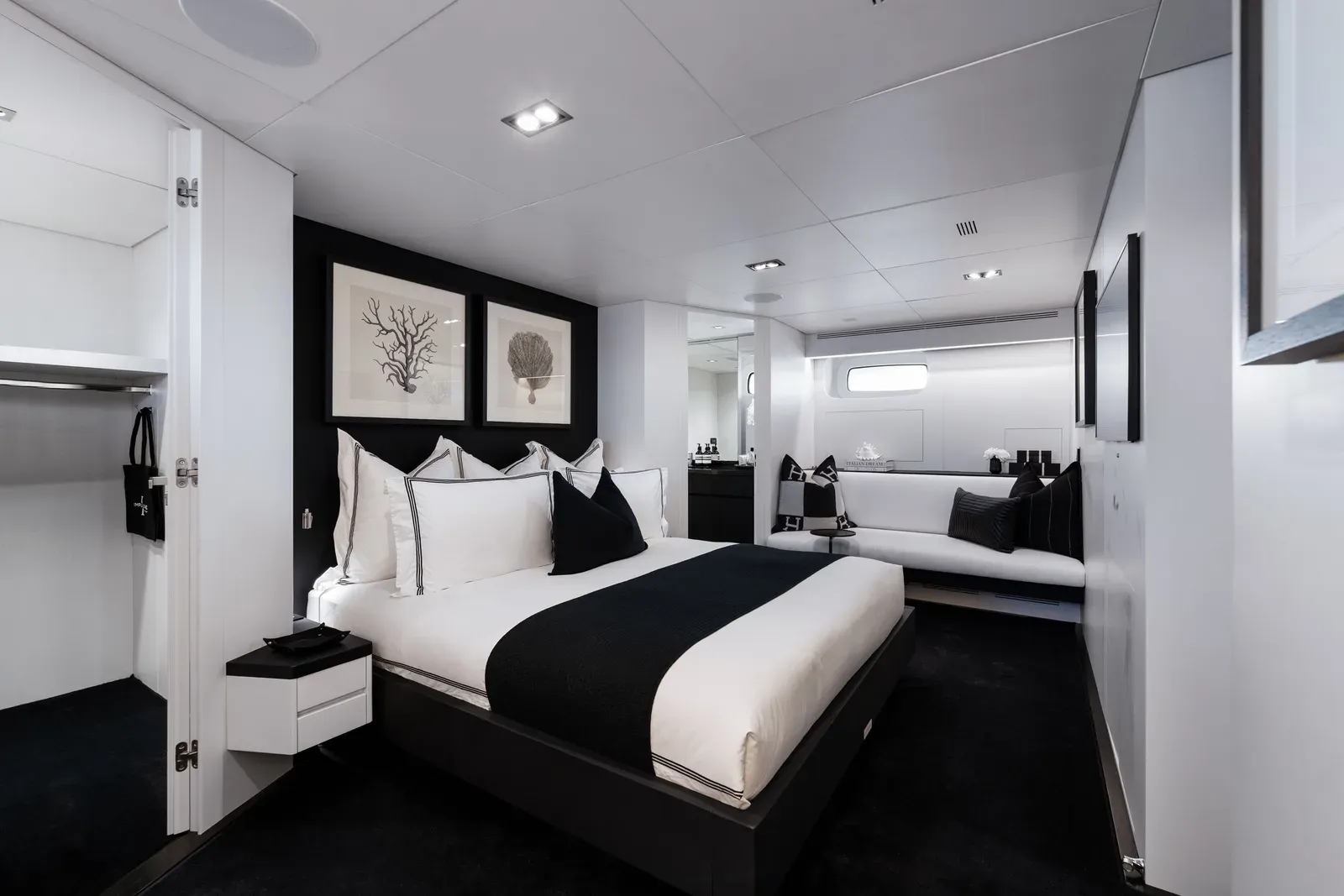 M/Y Impulsive, Fiji 2026, frame 14