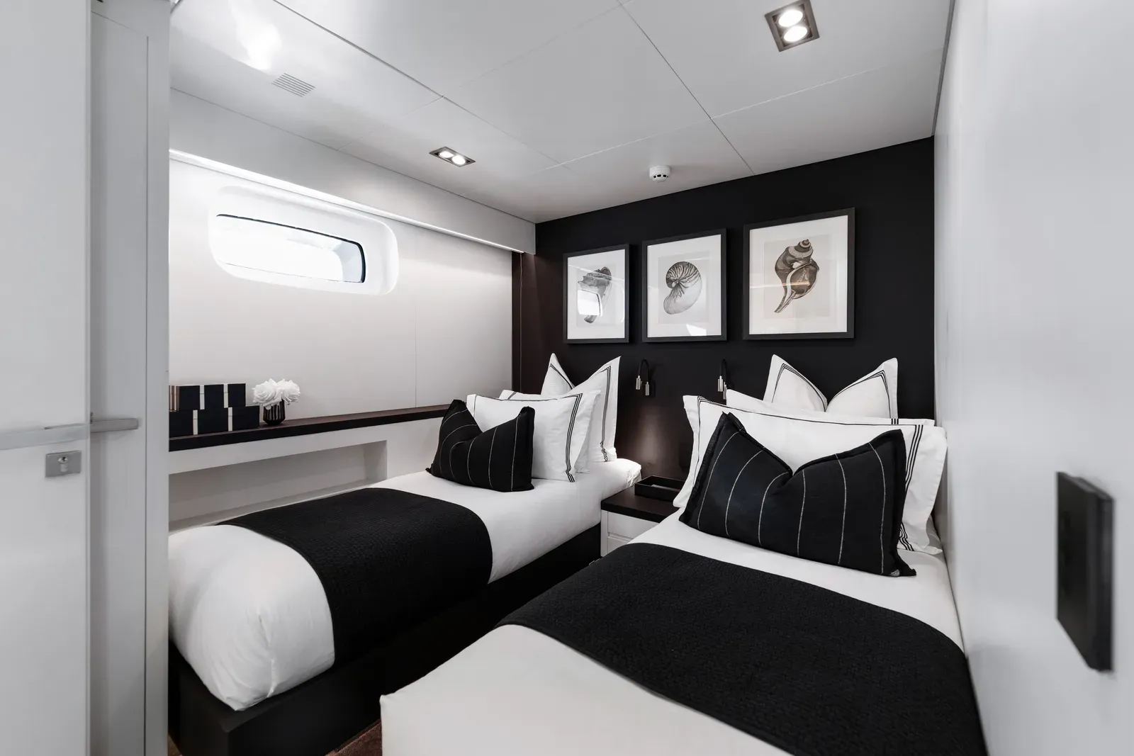 M/Y Impulsive, Fiji 2026, frame 25